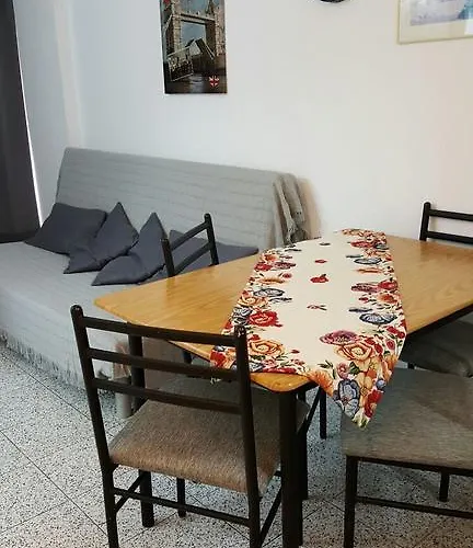 Torres Del Sol Edificio * بلايا ذي لاس أميريكاس