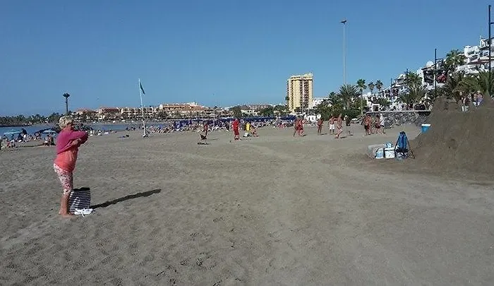 Torres Del Sol Edificio * بلايا ذي لاس أميريكاس